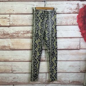 NWT Commando Faux Leather Animal Legging in Olive Snake Size